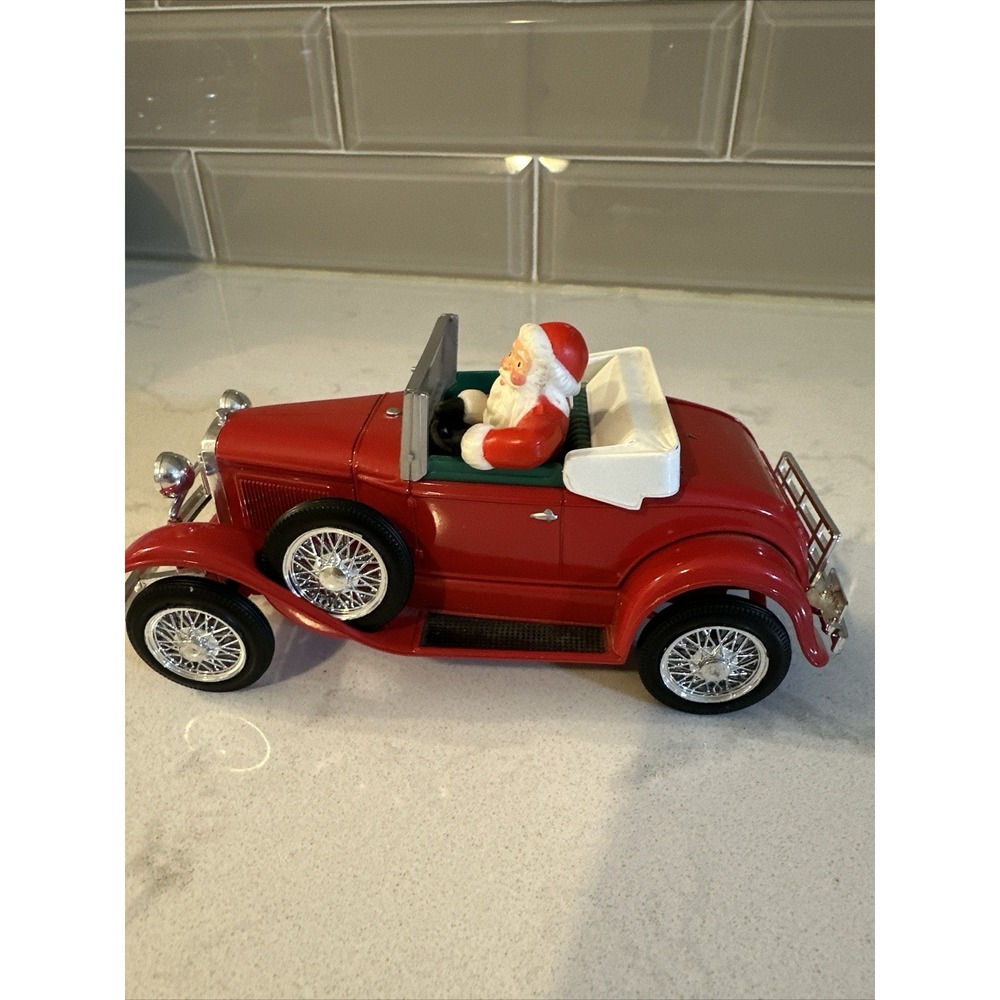 THE EASTWOOD COMPANY 1928 FORD MODEL A SANTA'S ROADSTER 1/25 SCALE FOR CHRISTMAS - Picture 3 of 10
